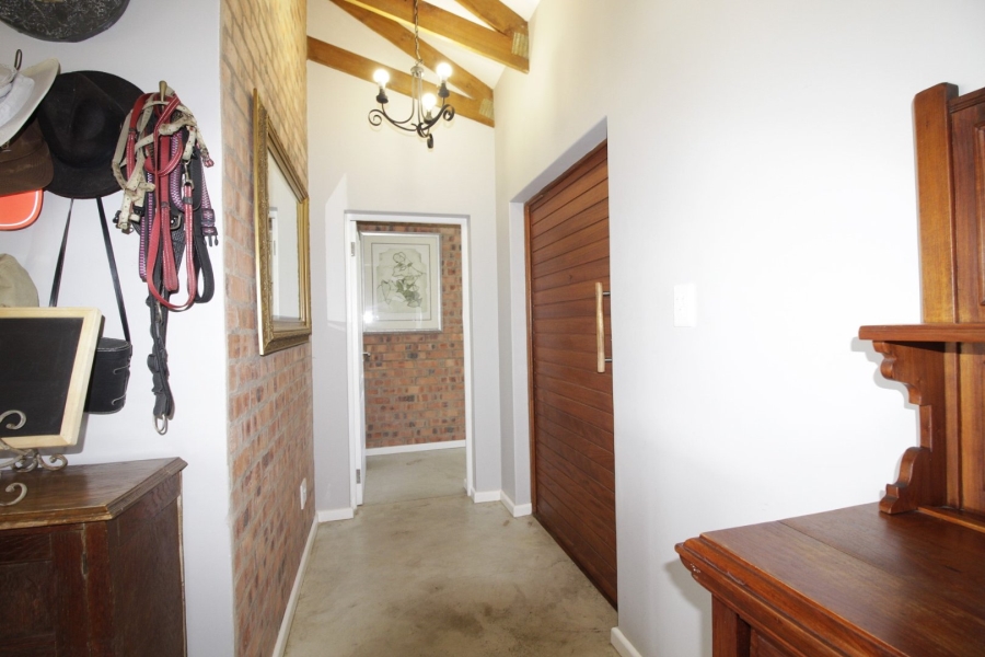 4 Bedroom Property for Sale in Paradise Beach Eastern Cape